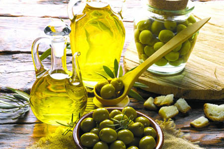применение оливкового масла для волос
